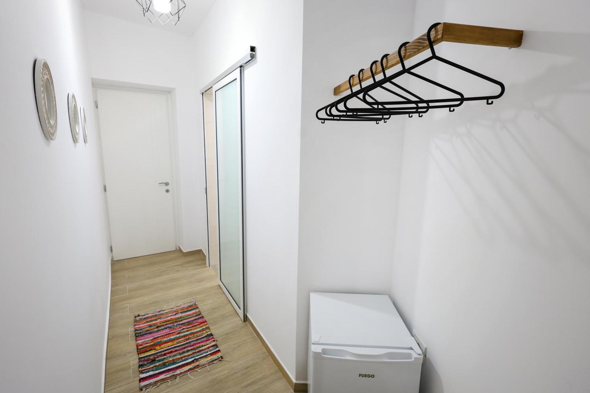 Hotel Vila Vreko B&B Berat Bagian luar foto